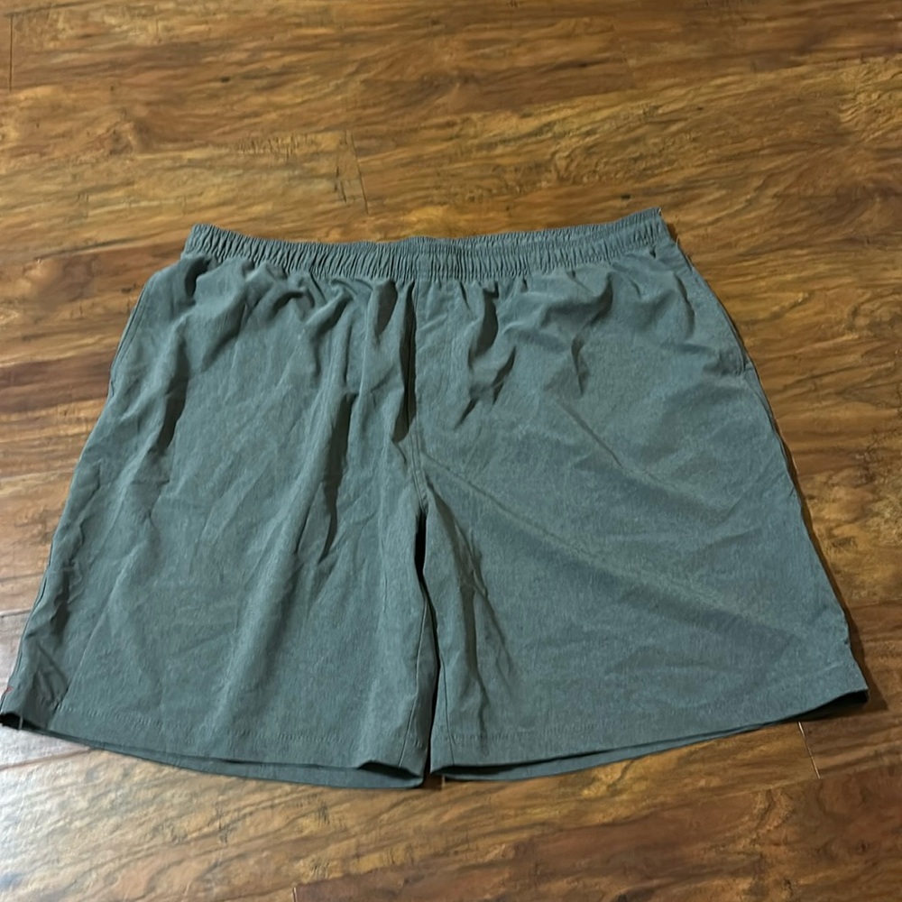 Chubbies athletic shorts XXL, gray, 7 inch inseam